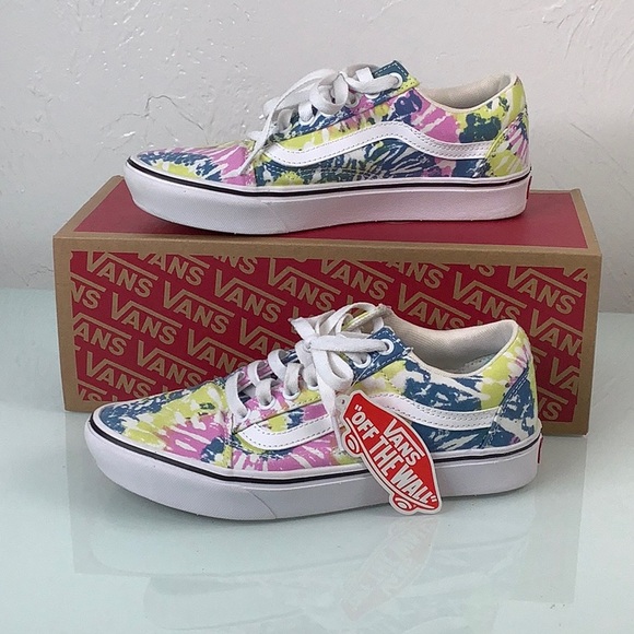 Vans Comfycush Old Skool Tie-Dye low top sneakers unisex SZ 8 women 6.5 men NWT - Picture 1 of 13